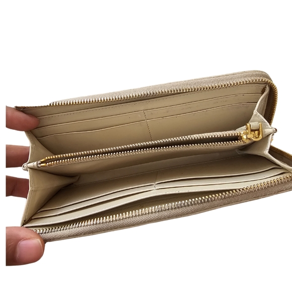 MIU MIU LONG WALLET BEIGE EMBOSSED CROC - Picture 4 of 6